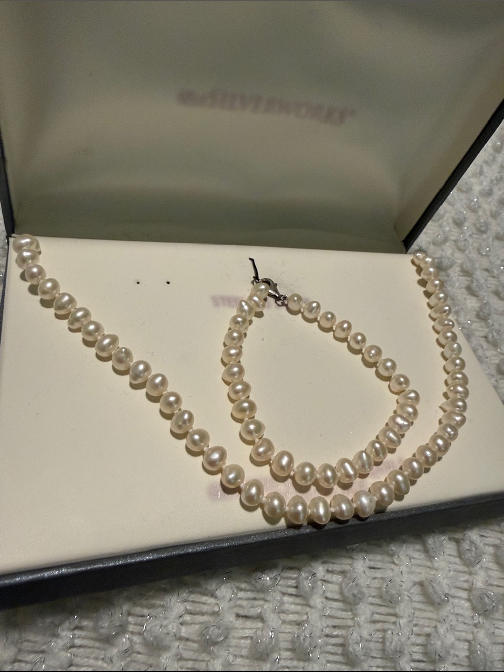 Classic Pearl Necklace and Bracelet Set - White Pearls